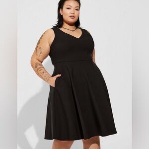NEW Torrid Black At The Knee Studio Refined Crepe Skater Dress Size 16
